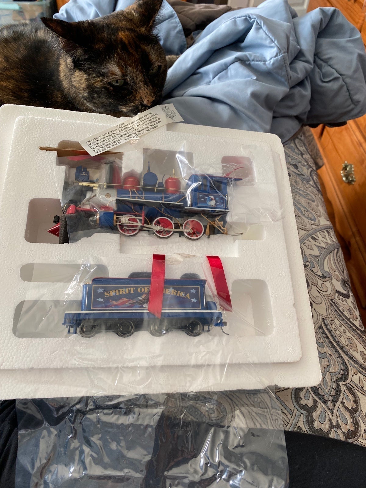 HAWTHORNE TRAIN ENIGINE AND CABOOSE NEW W/CERTIFICATE OF AUTHENTICITY