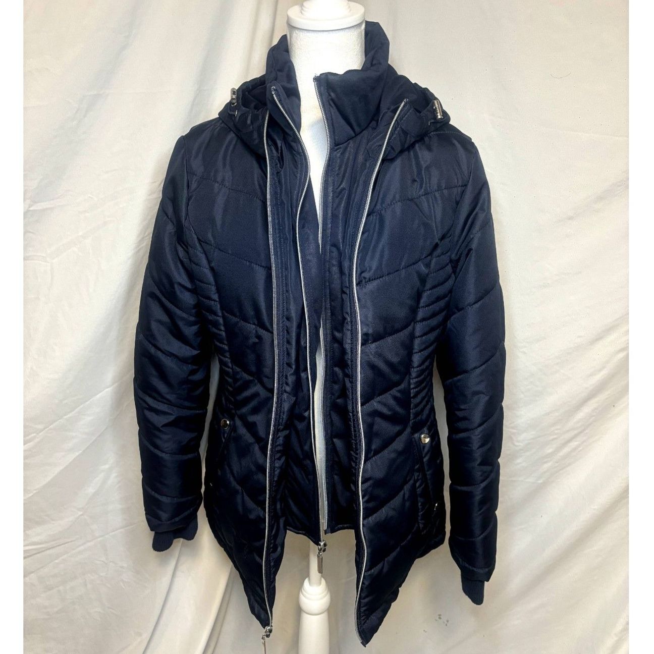INTL Details Navy Blue Quilted Layered Puffer Coat Jacket Zip Up Hooded Comfy