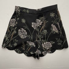 Aritzia Wilfred Arbe Shorts High Waist Scallop Hem Fully Lined Black Floral Sz 4