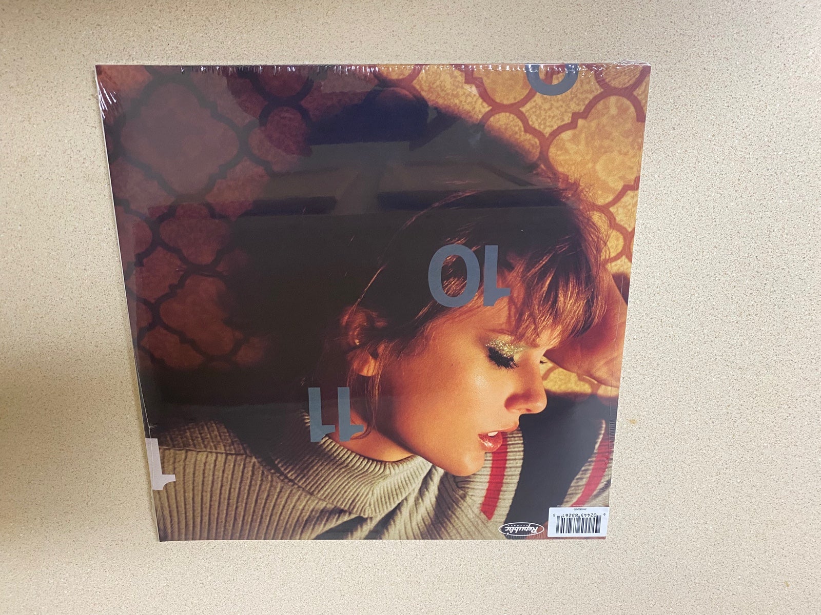Shops Taylor Swift Vinyl Midnights: Jade Green with Hand Signed Photo FREE SHIPPING!!