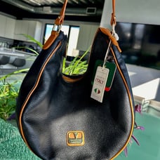 NWT VALENTINA • LEATHER ITALY • HOBO SHOULDER BAG