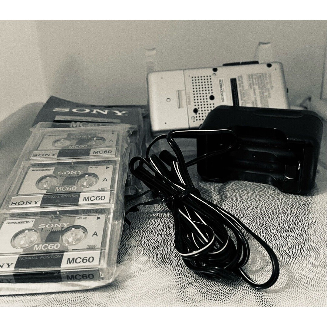 Panasonic RN-505 Handheld Cassette Voice Recorder W/ 3 Microcassettes- Tested