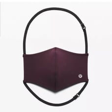 Lululemon Athletica Face Mask in Cassis
