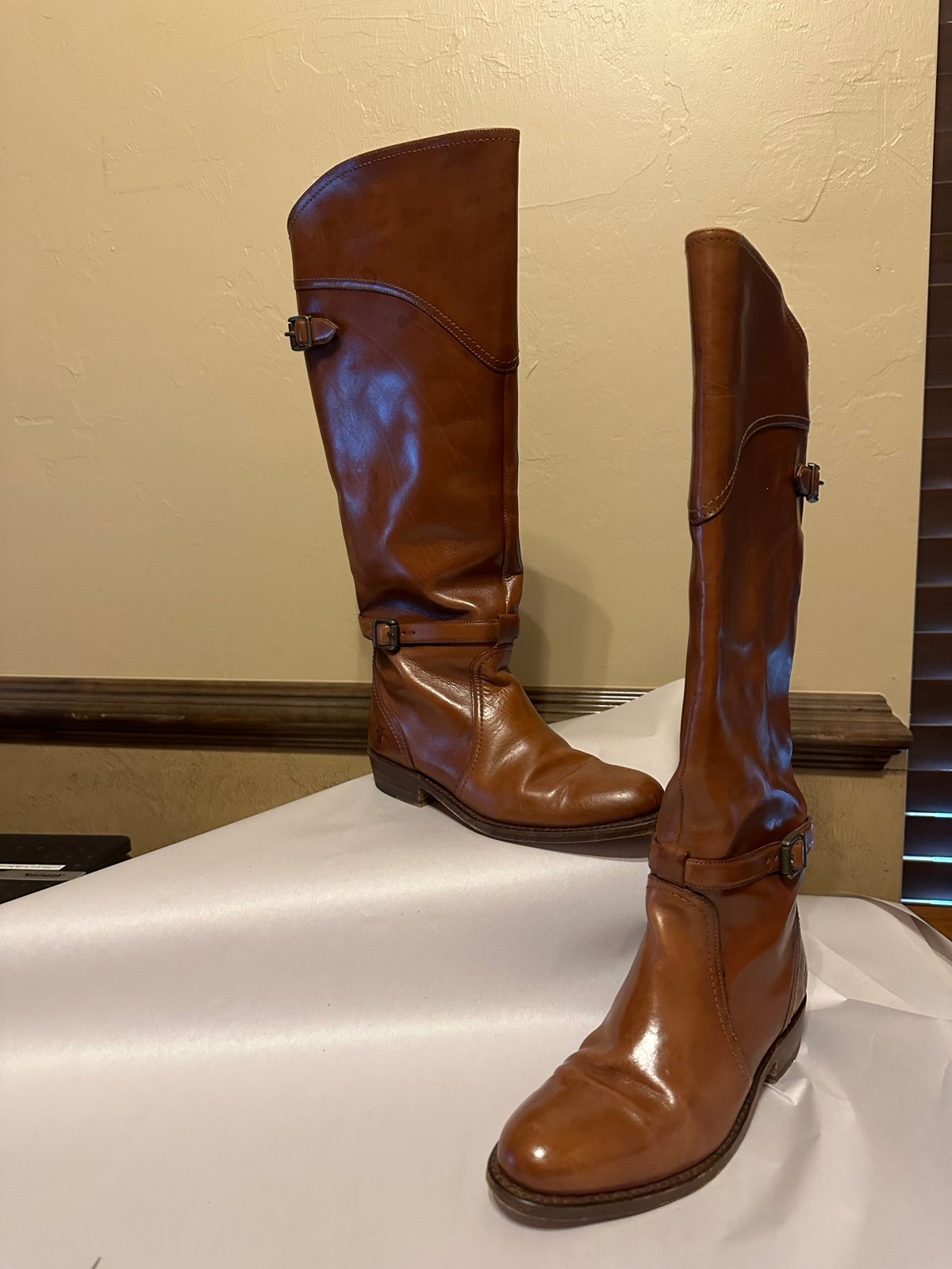 Frye Dorado Riding Boots size 6 whiskey colored euc