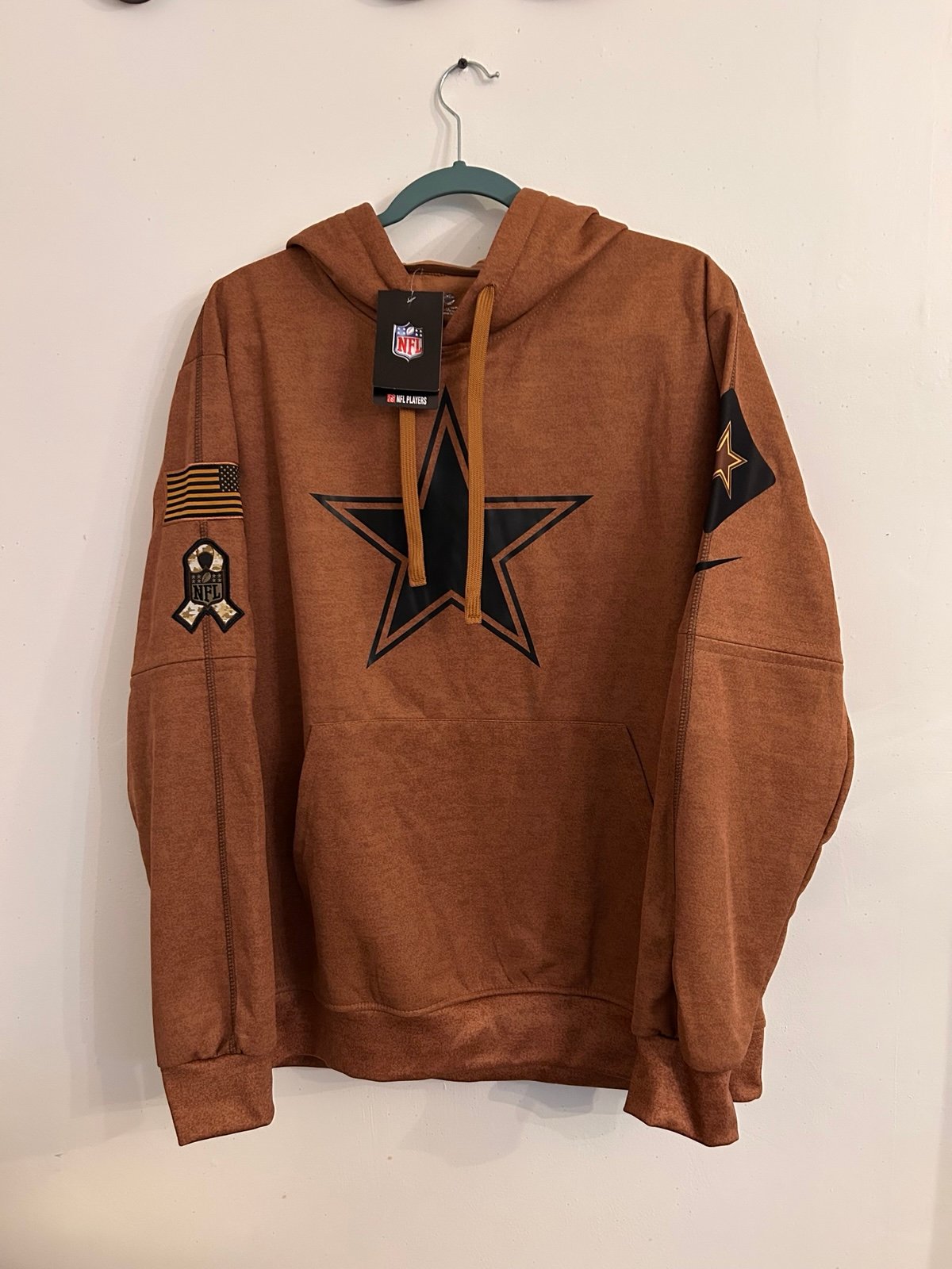 Hoodie NFL Dallas Cowboys salute to serve hoodie new with tags size XL
