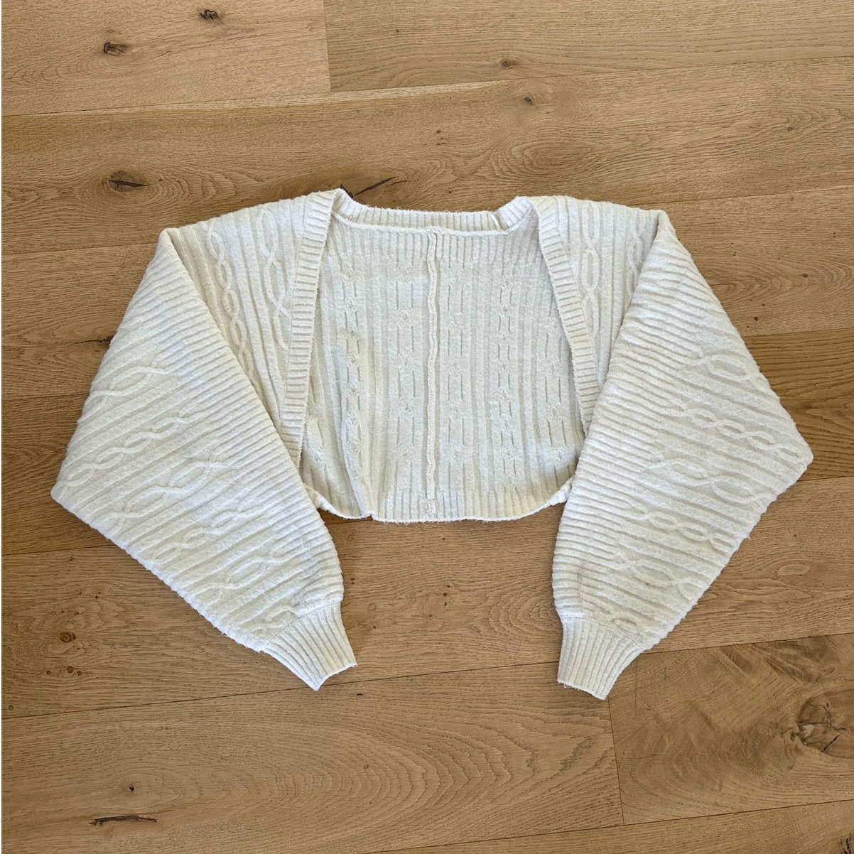 Alo Yoga - Cable Knit Shawl Shrug in Ivory Beige