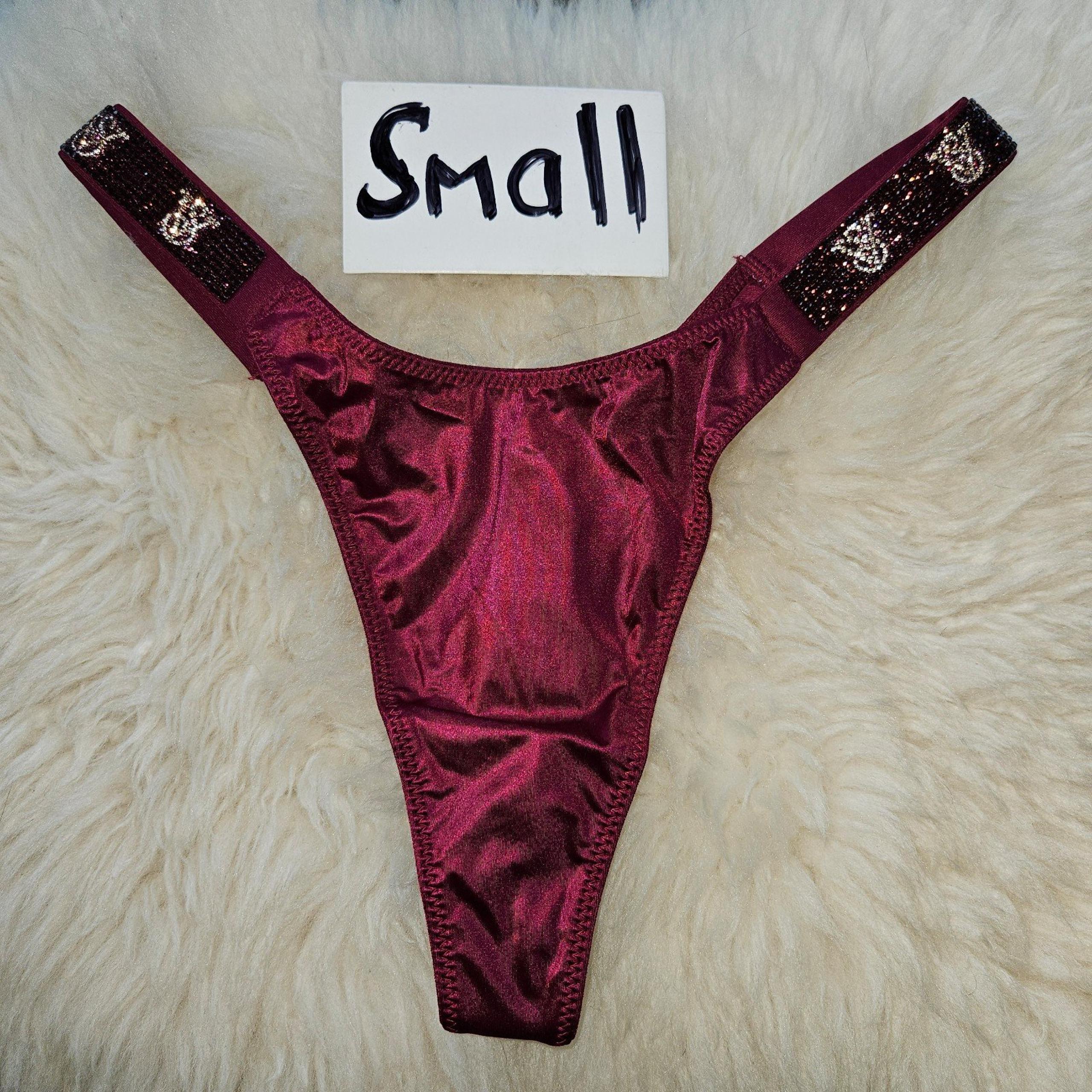 VS shine strap thong panty Small