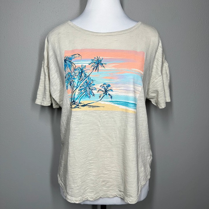 Old Navy Graphic T-Shirt