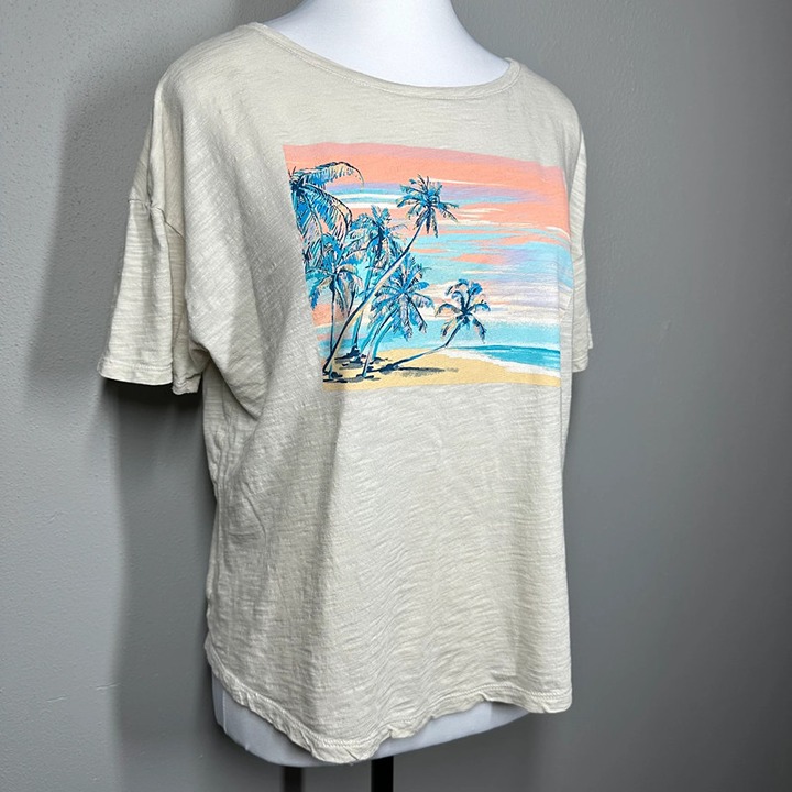 Old Navy Graphic T-Shirt