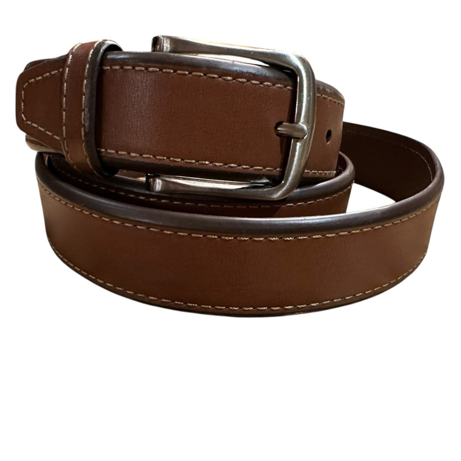 Roundtree & Yorke Mens Size 52 Light Brown Leather Belt with Silver Buckle