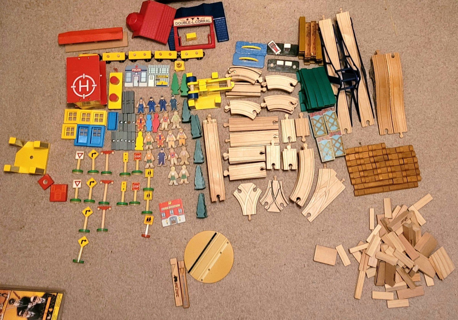 Large wooden Thomas the Tank Engine train track lot