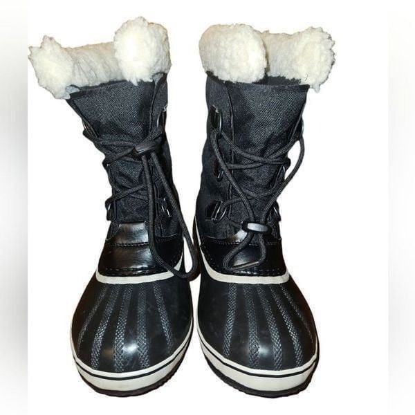 Like New Sorel Snow Boots Women’s Size 6 Black Waterproof
