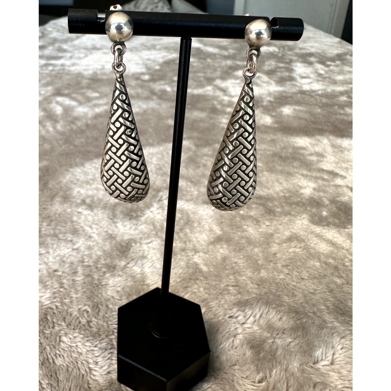 Unique Silver Dotted Teardrop Shaped Ear Post Dangle Earrings 925 Mexico 2