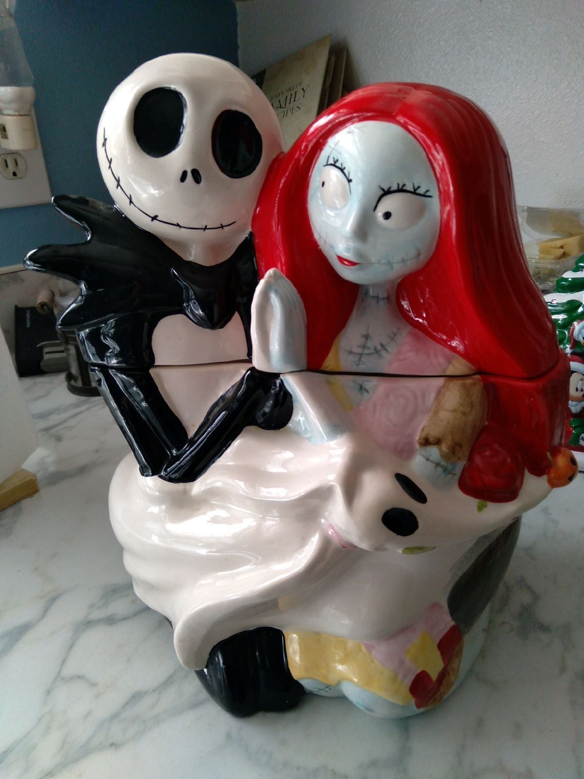 NIGHTMARE BEFORE CHRISTMAS COOKIE JAR
