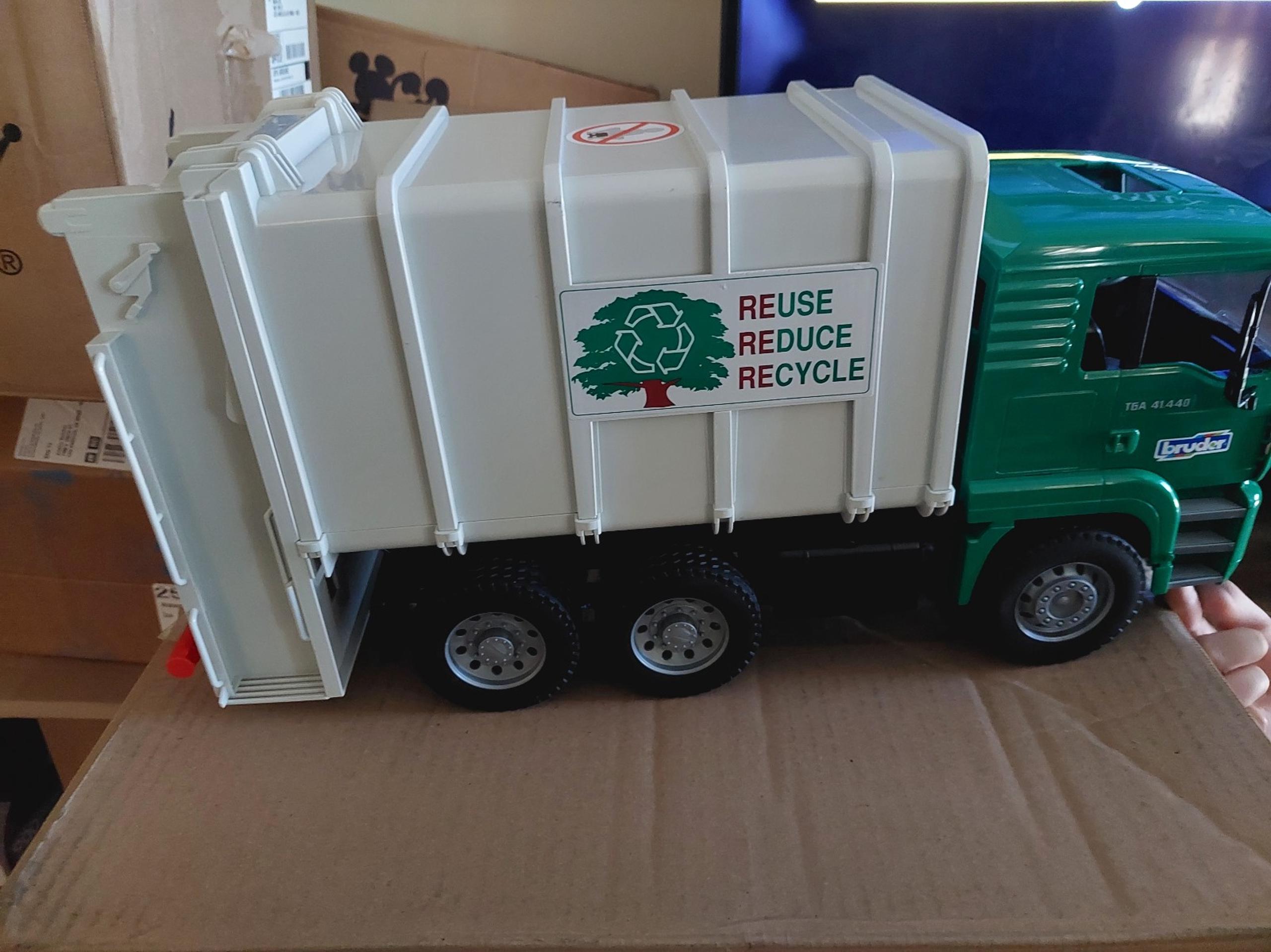 Bruder Man Rear Loading Recycling Truck
