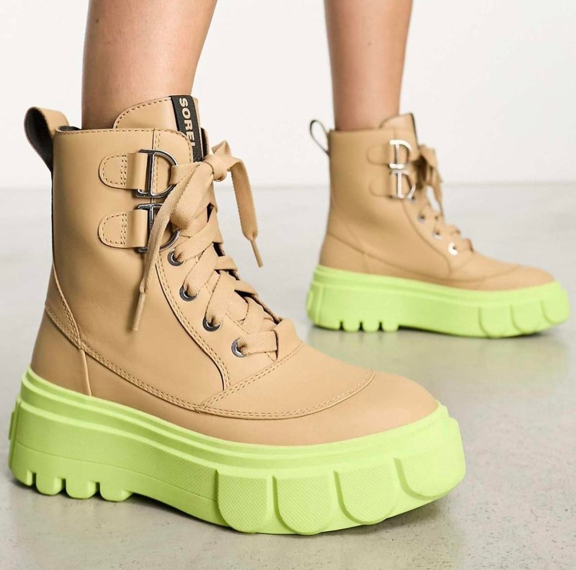 Sorel Caribou × Boot Lace boots in tan