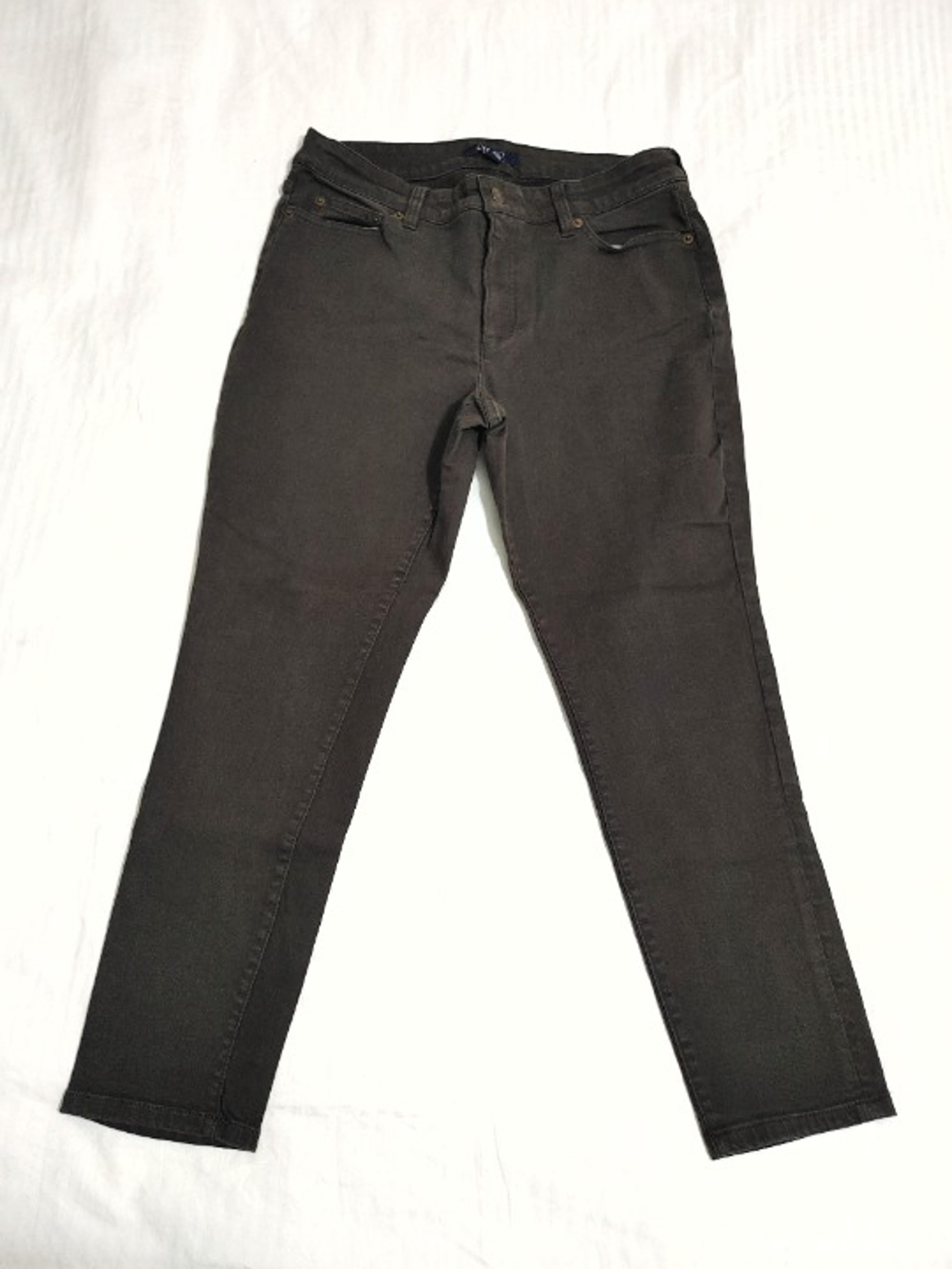 Chaps Size 12 / 46 /12 Women's High Waist Denim Capri Jeans Pants Dark Gray