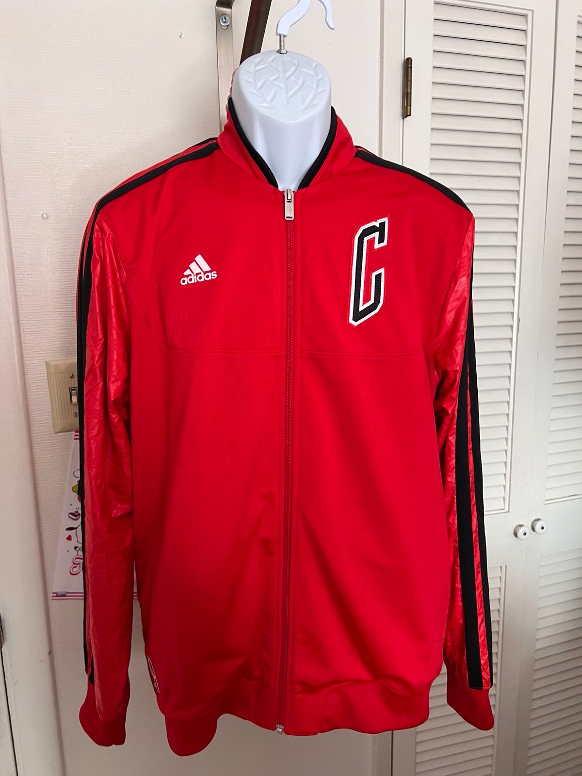 Adidas Chicago used jacket sz M