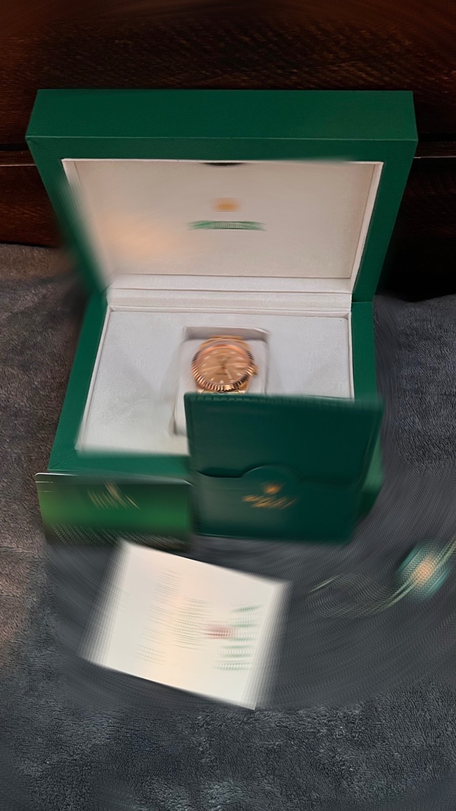 Mens luxury watch
