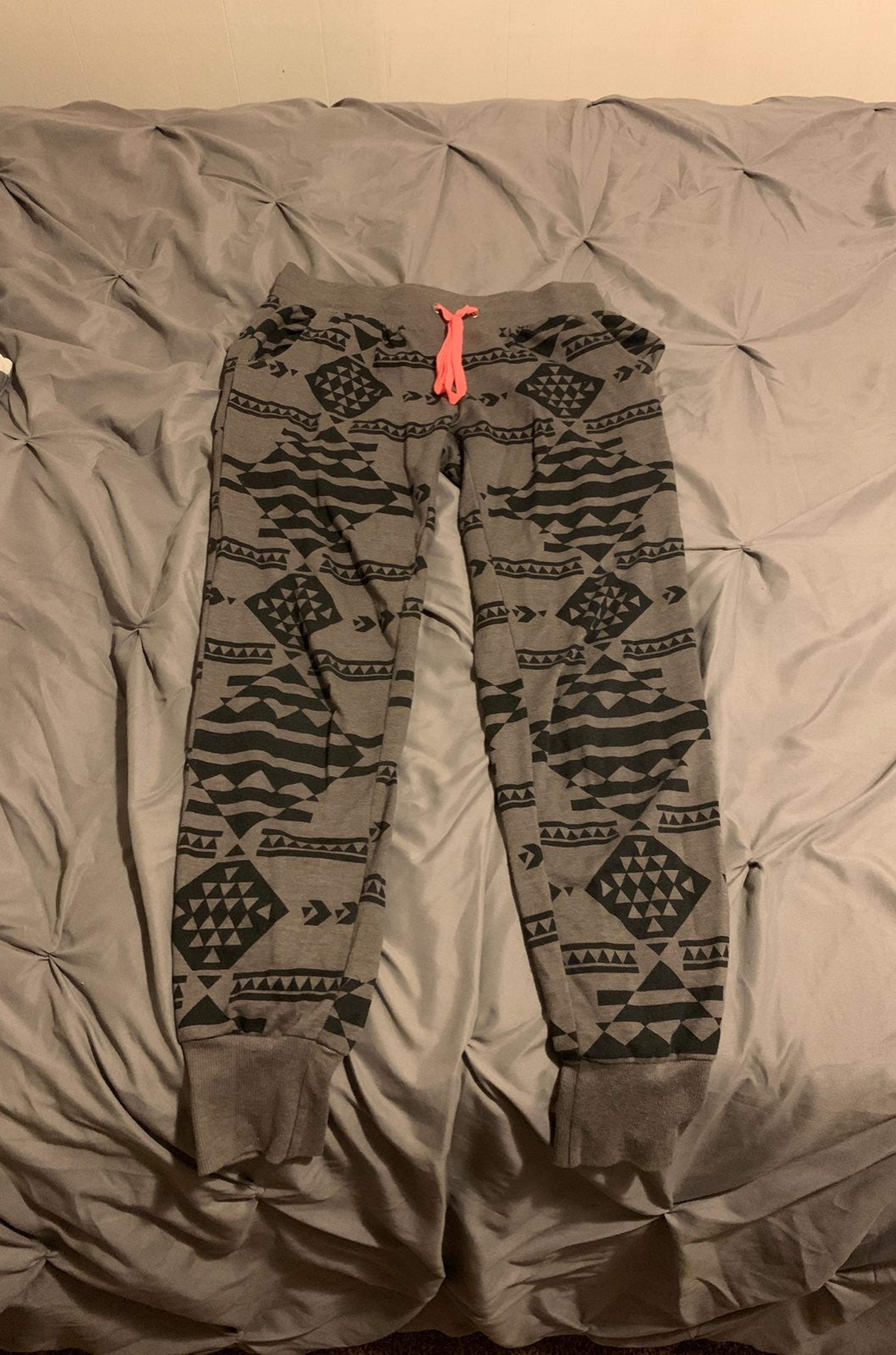 joggers women