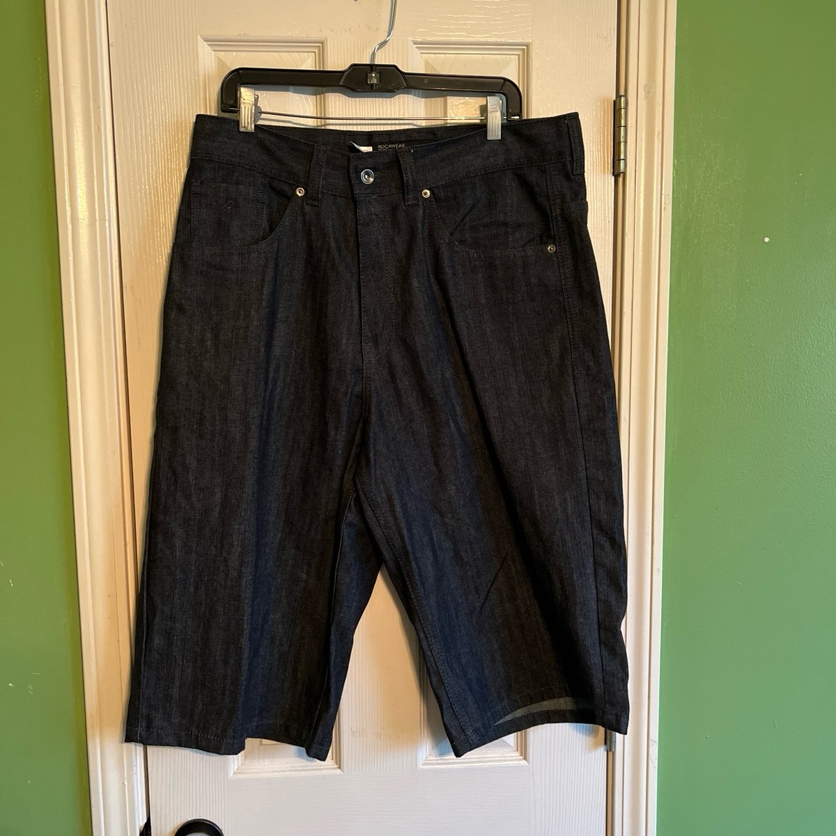 Men's Rocawear Dark Denim Shorts Waist Size 34