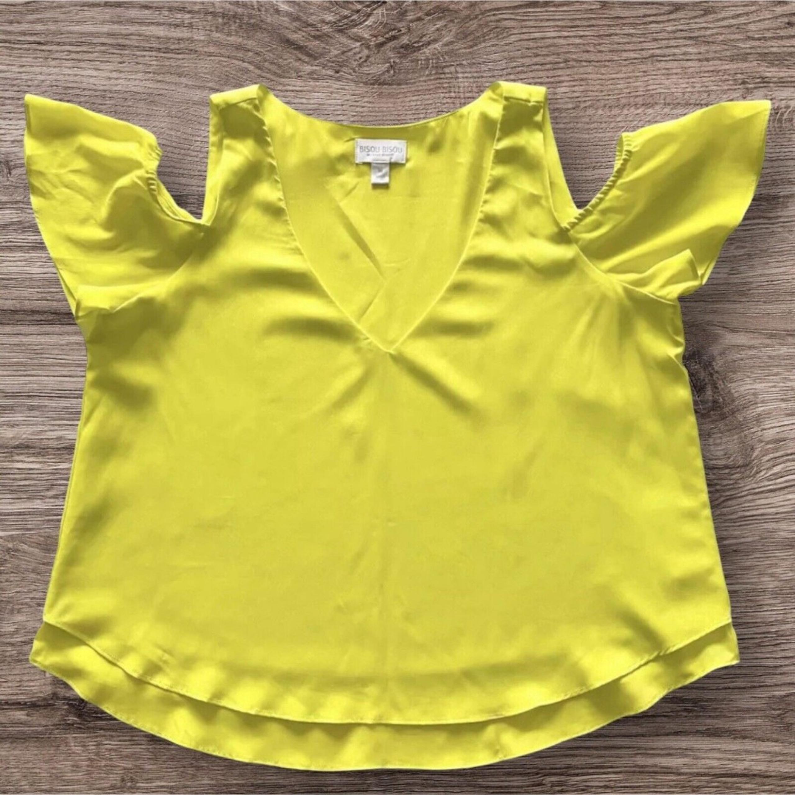 BISOU BISOU Womens Top Neon Yellow Cold Shoulder Blouse Flare Sleeve Size Medium