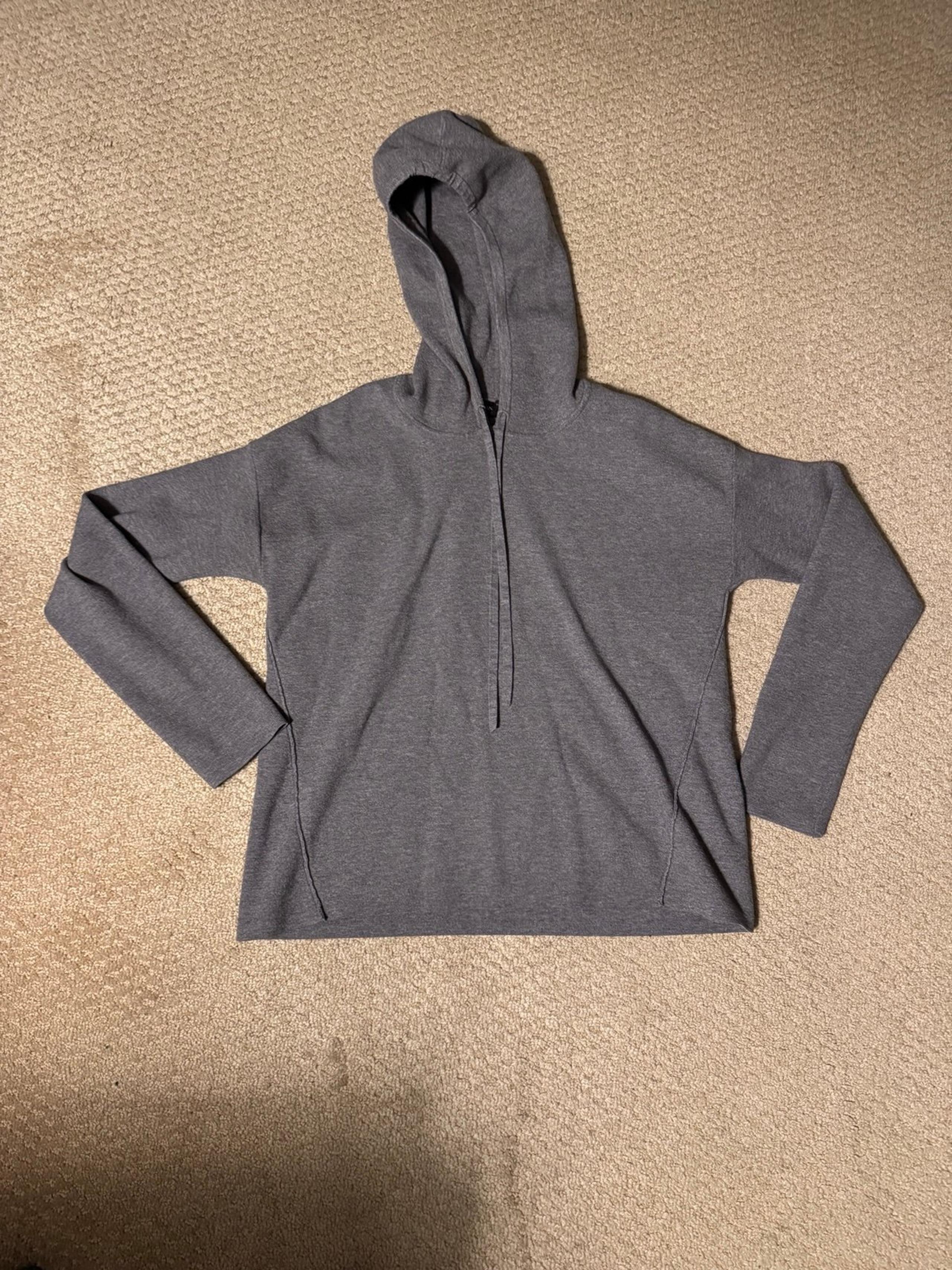 Banana Republic Gray Crop Sweater with Relaxed Fit
