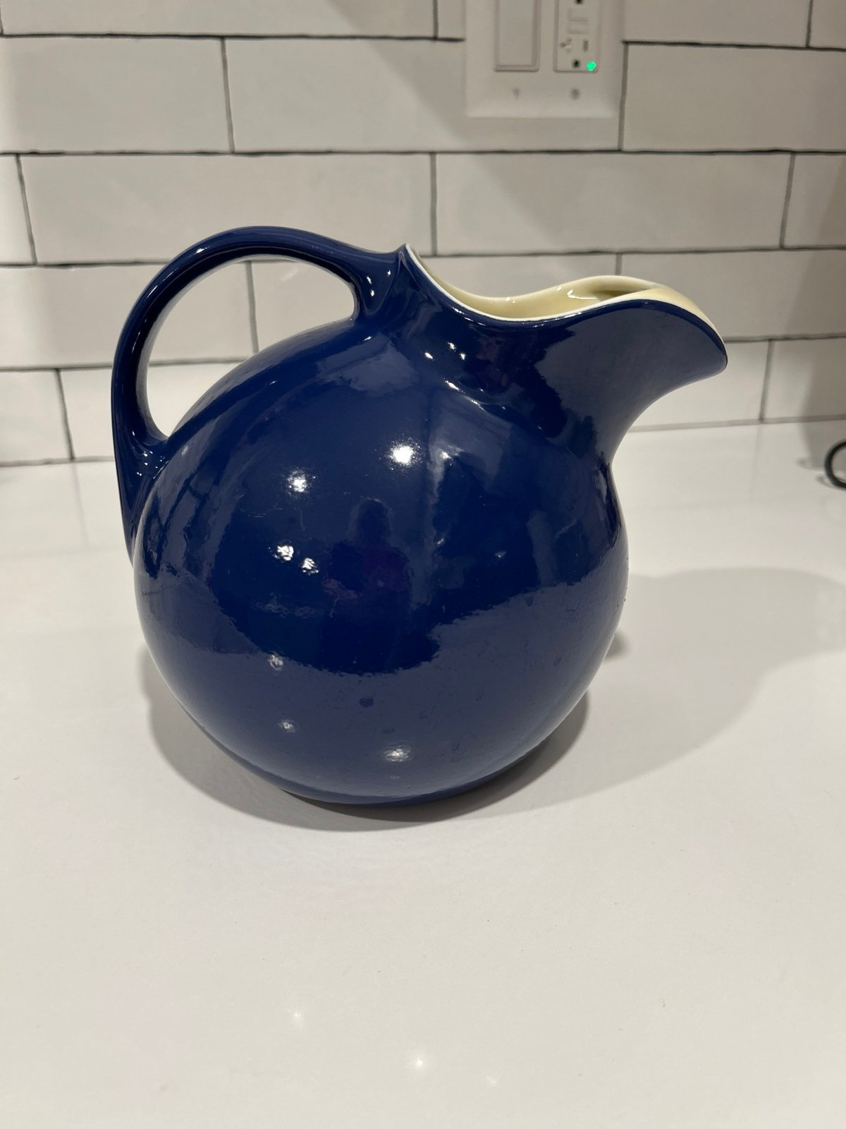 Vintage Hall’s tilt Ball pitcher
