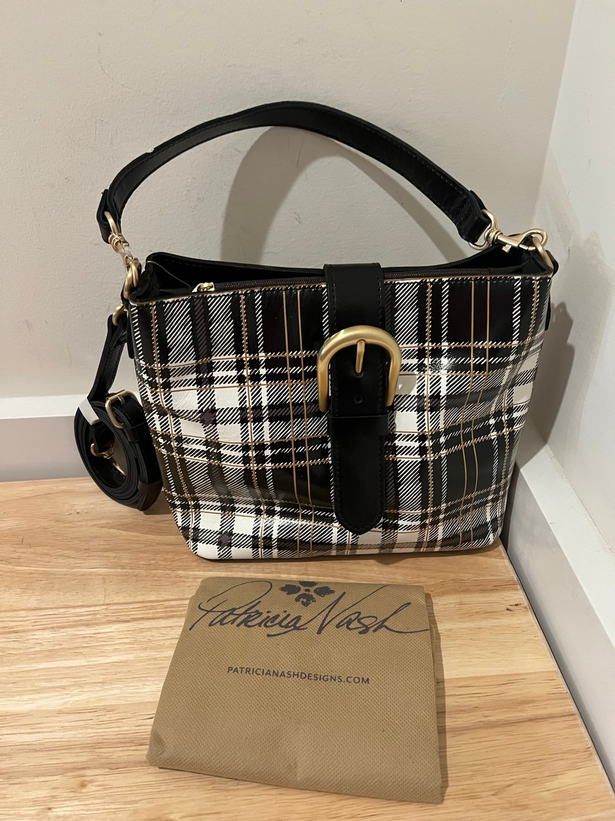 Patricia Nash Irving Leather Bucket Crossbody Bag Black White Plaid w/Top Handle
