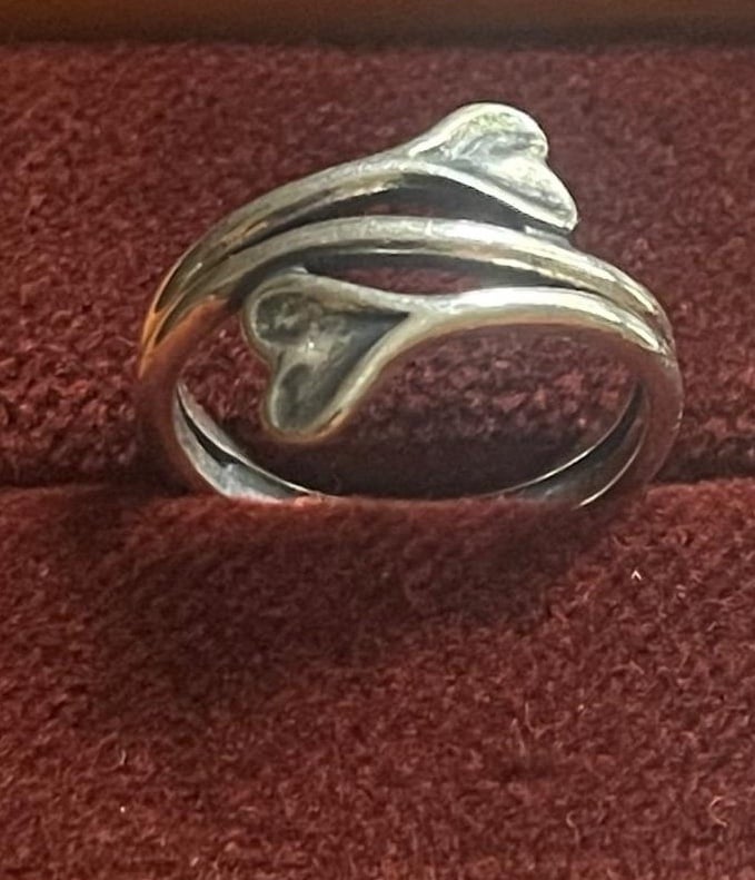 James Avery Retired Hearts Embrace Ring