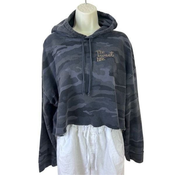 The Sweet Life Canyon CannaCo Black and Grey Camo Cropped Hoodie XL
