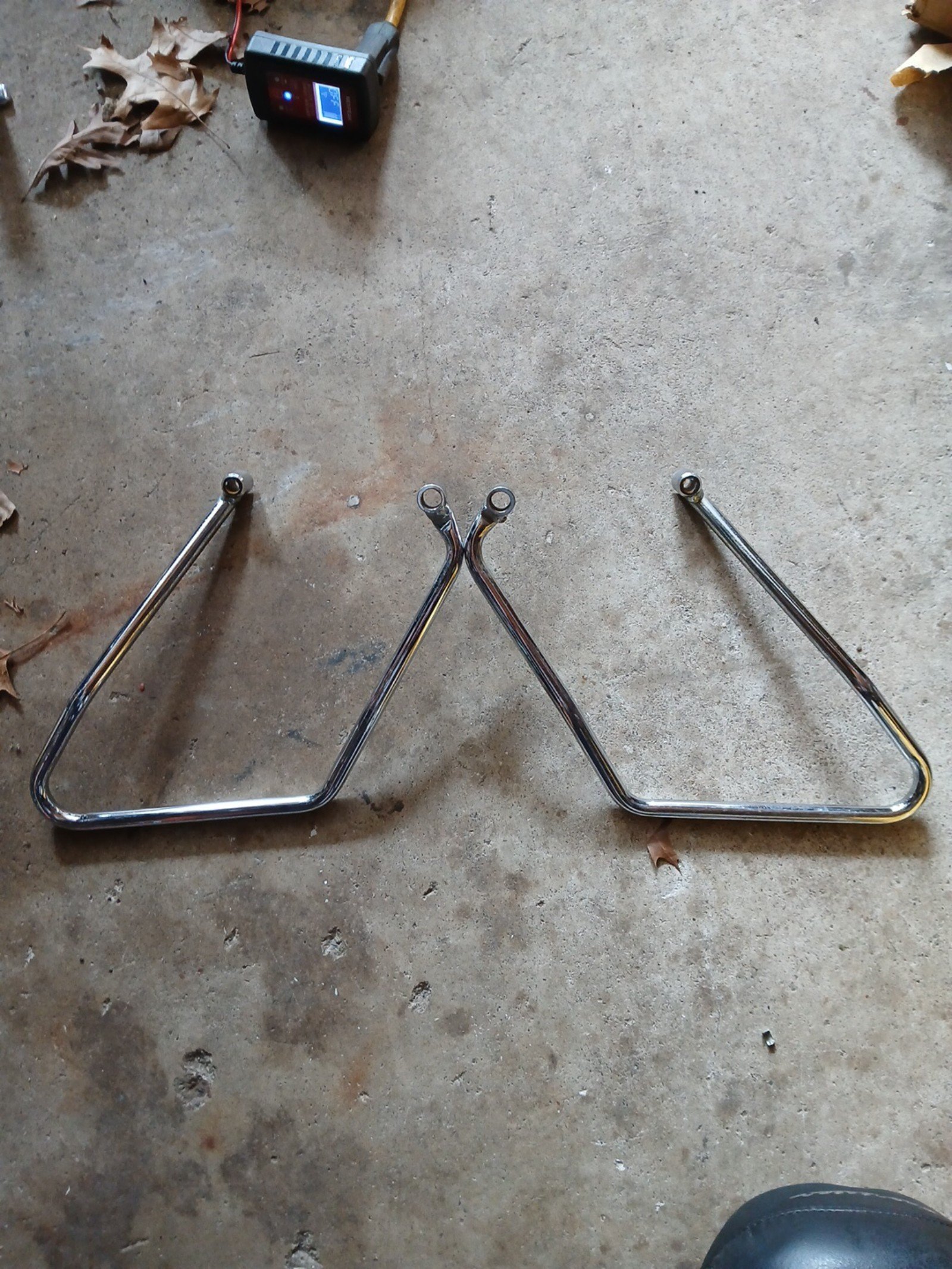 Sportster saddlebag supports 94-03