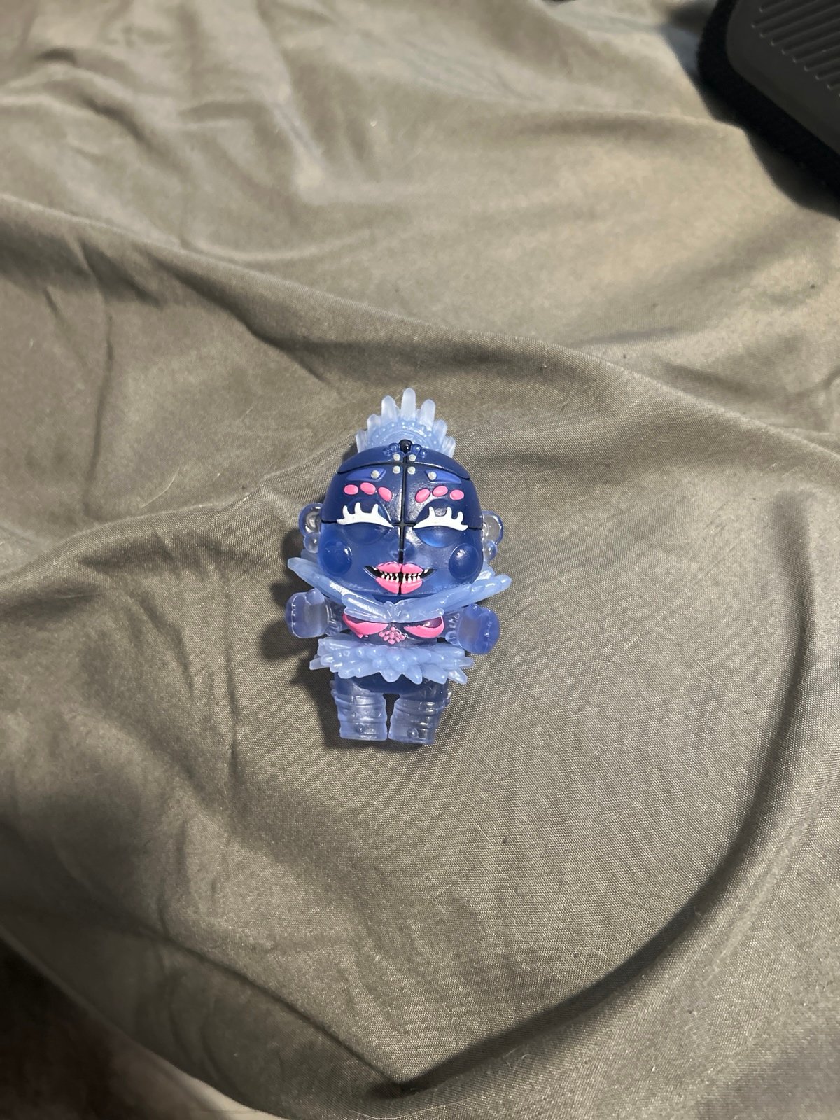 Fnaf action figure 1/64