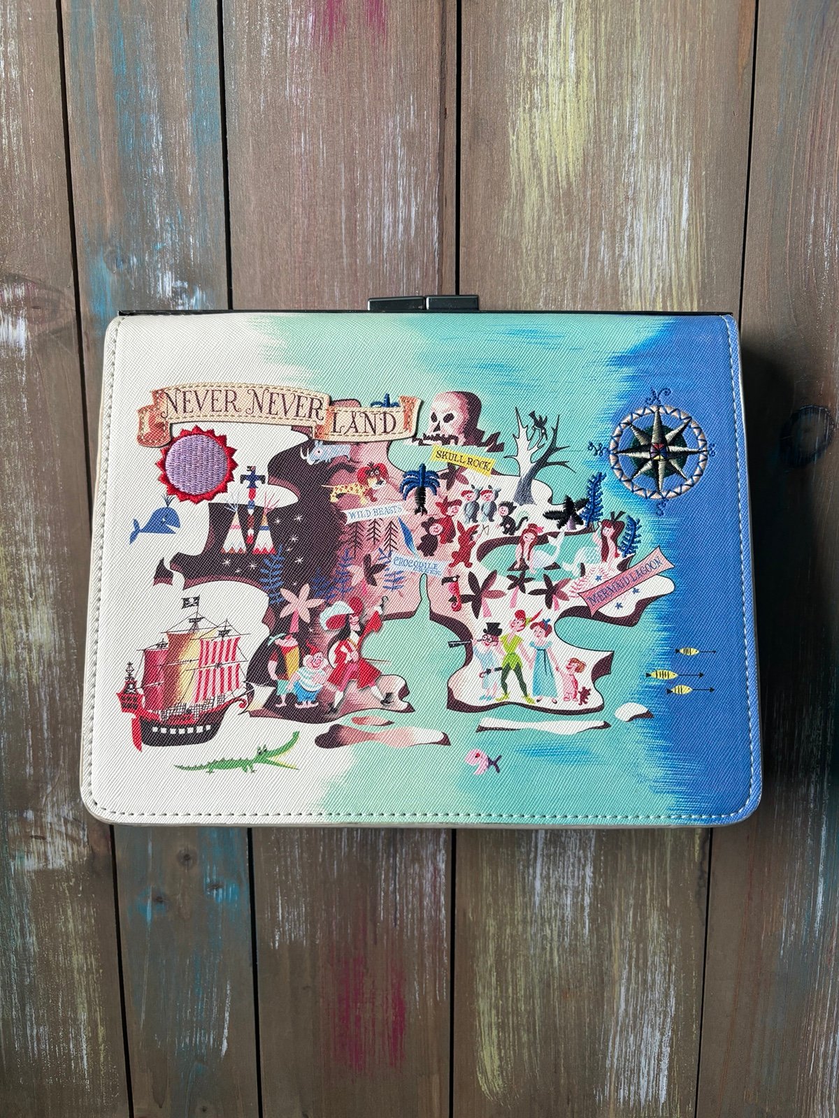Rare Loungefly Neverland Peter Pan crossbody purse