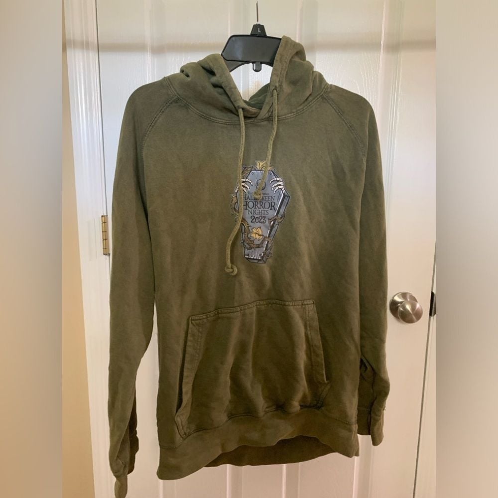 Medium Universal Studios 2023 Halloween Horror Nights hoodie