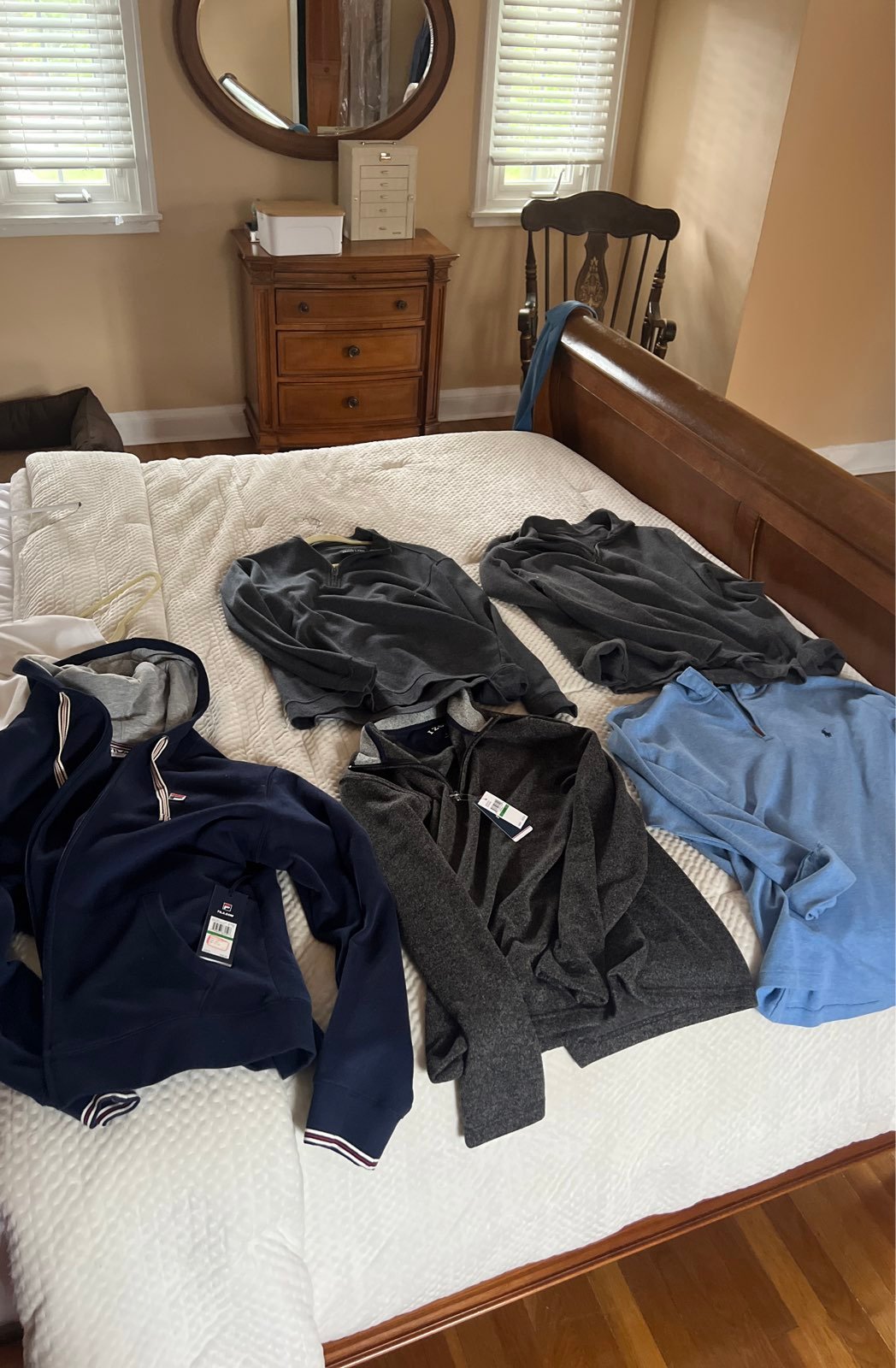 Hoodies , zip-ups , pullovers