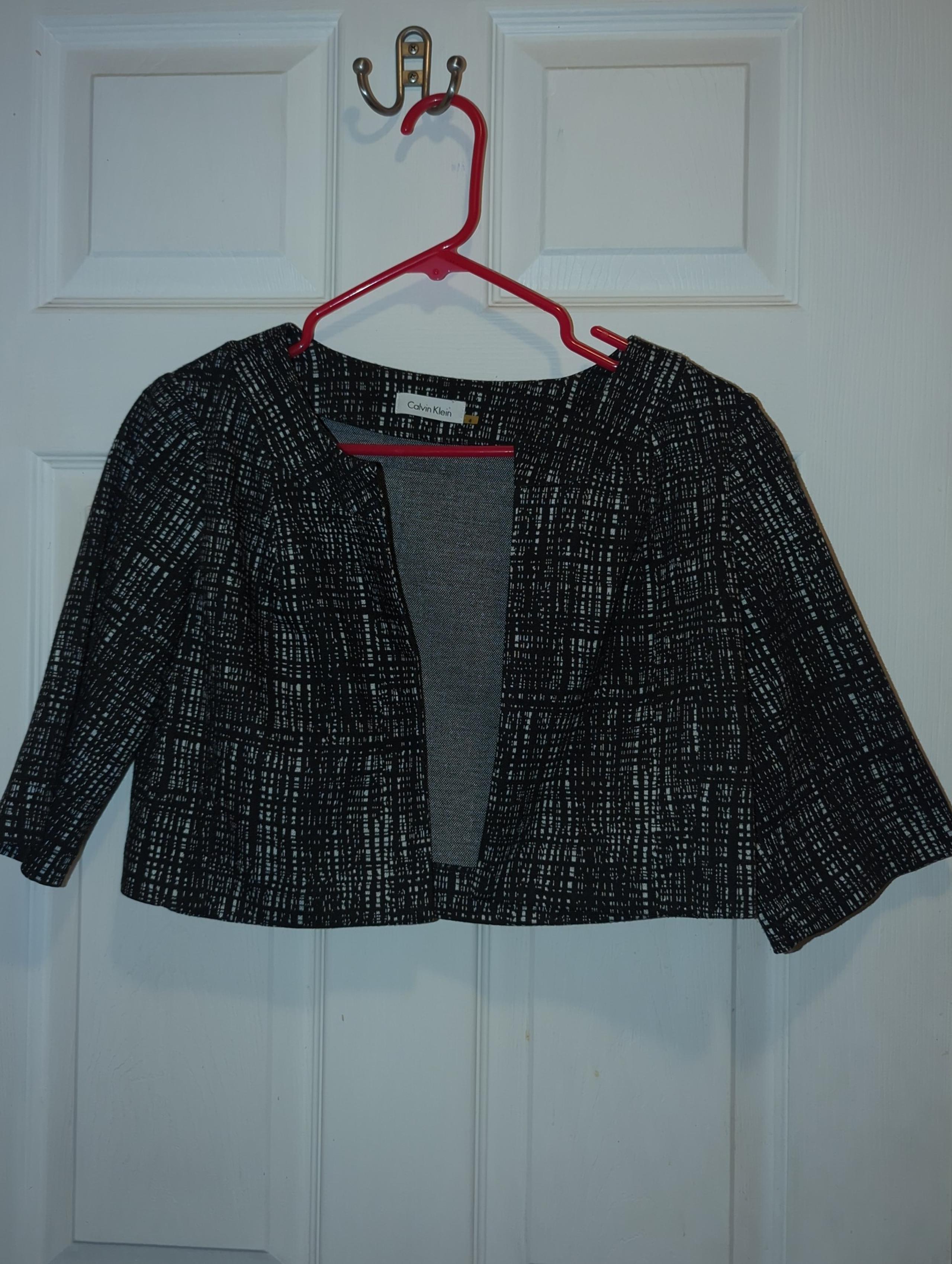 Calvin Klein Cropped Blazer