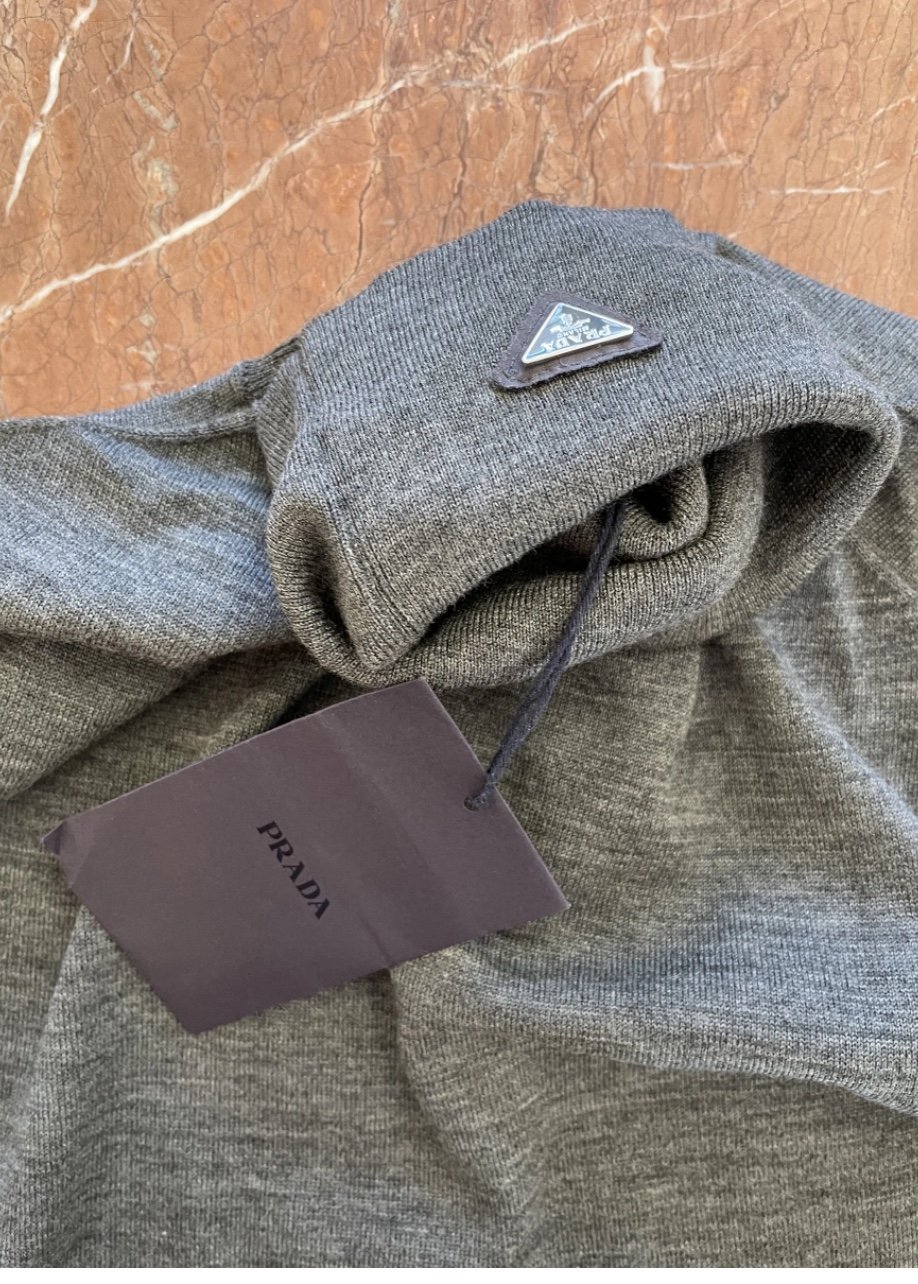 NWT Prada Logo Wool Turtleneck Sweater Size 38 / S