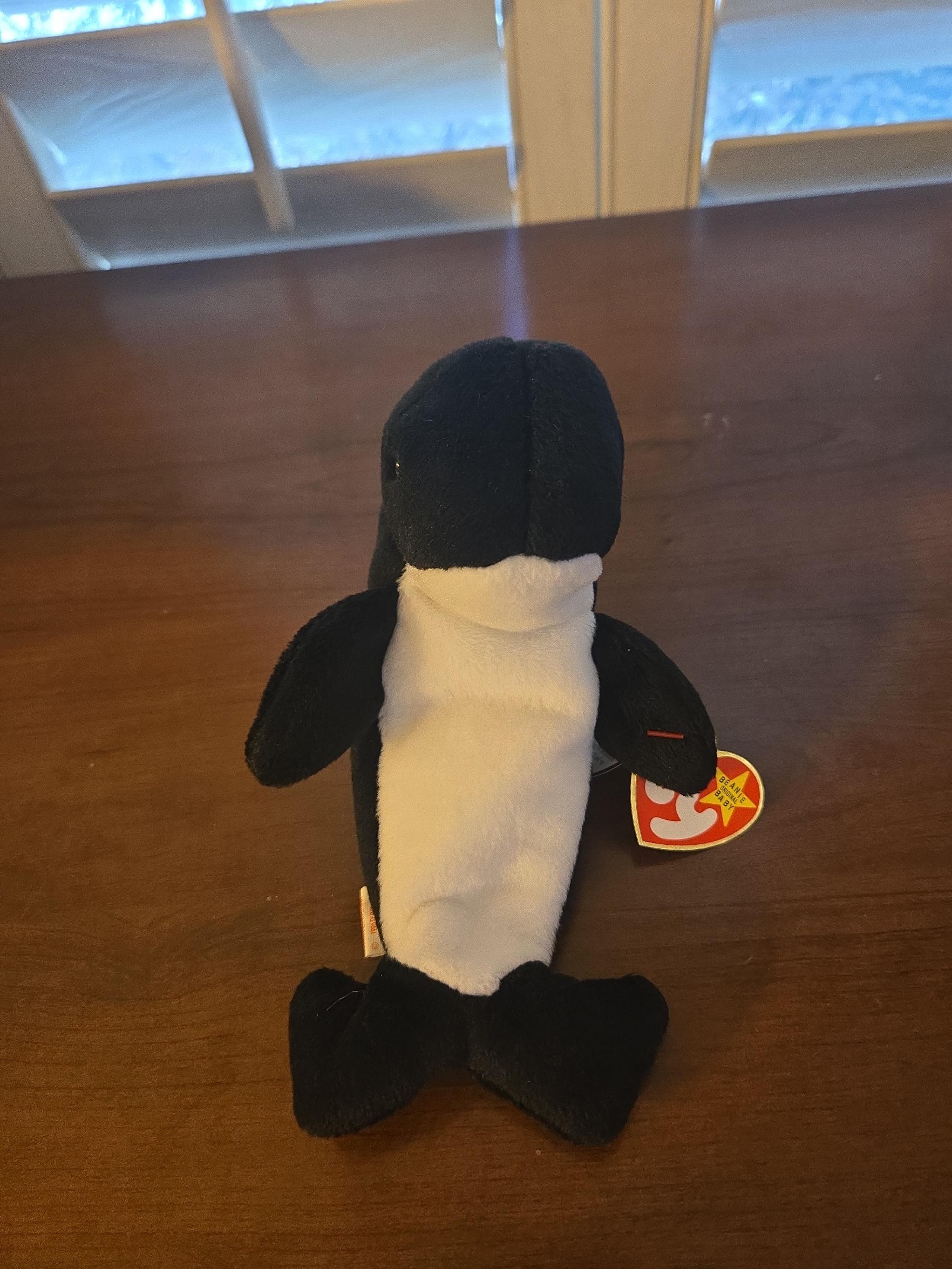 1996 Waves Orca Ty Beanie Baby wrong labels