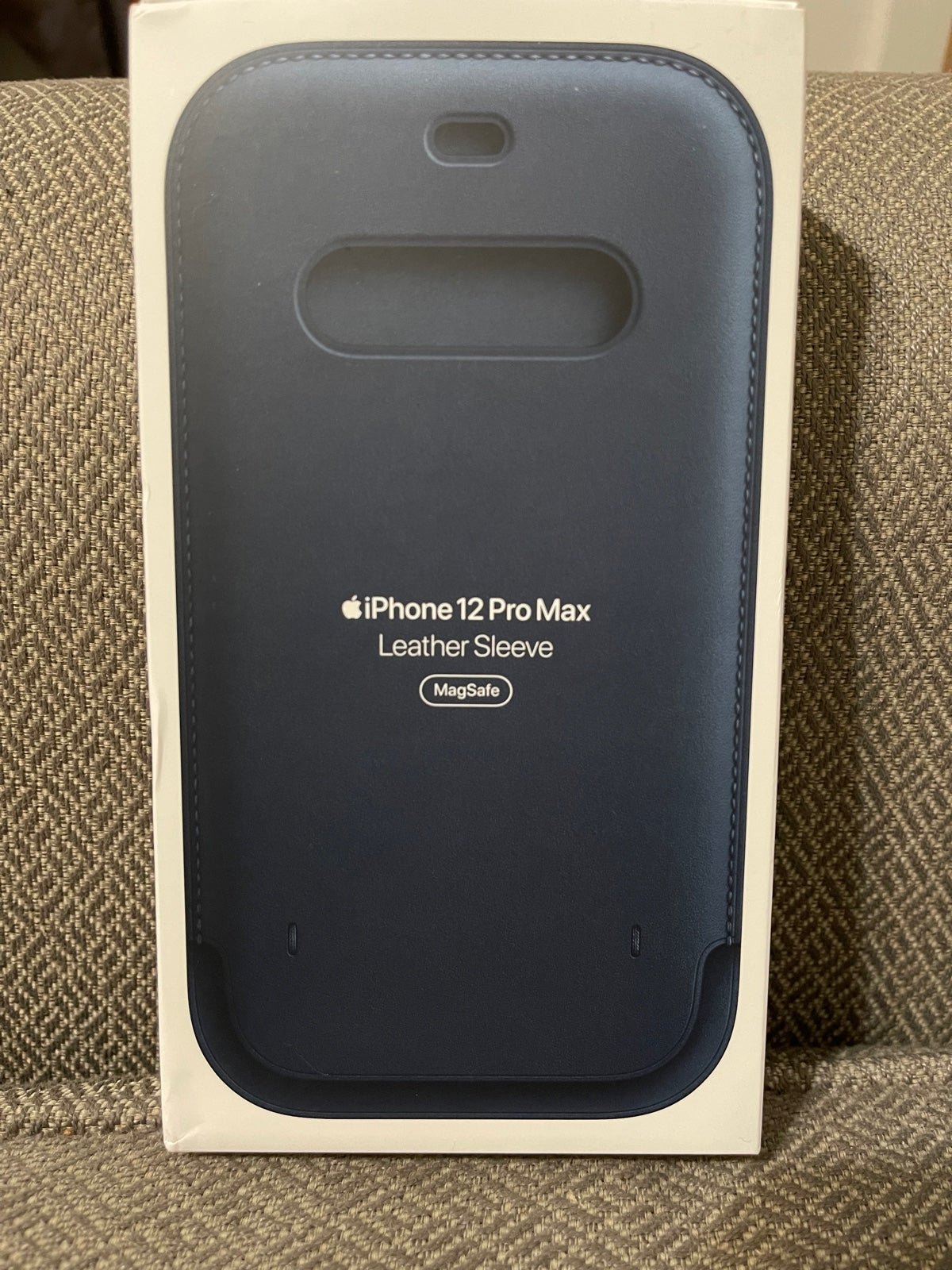 iPhone 12 Pro Max Leather Sleeve with MagSafe - Baltic Blue