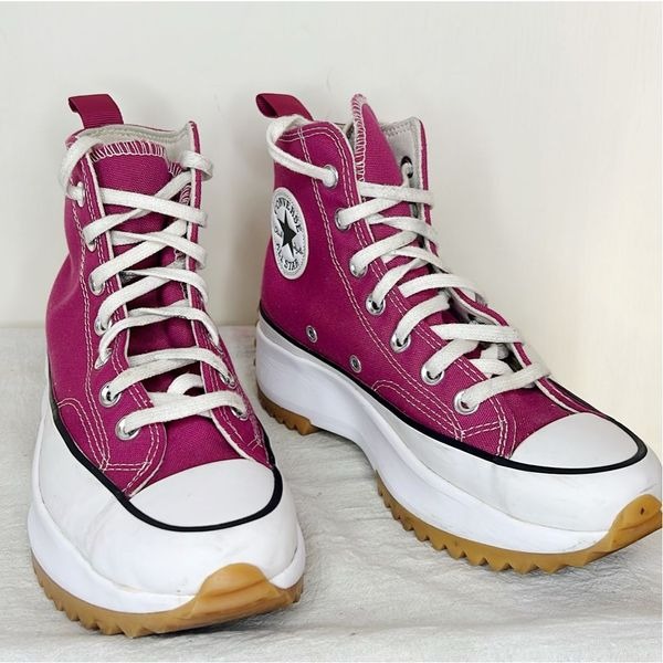Converse Women Run Star Hike High Top Platform Gum Shoes 6.5 Wine Burgundy