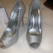 Pumps with clutch