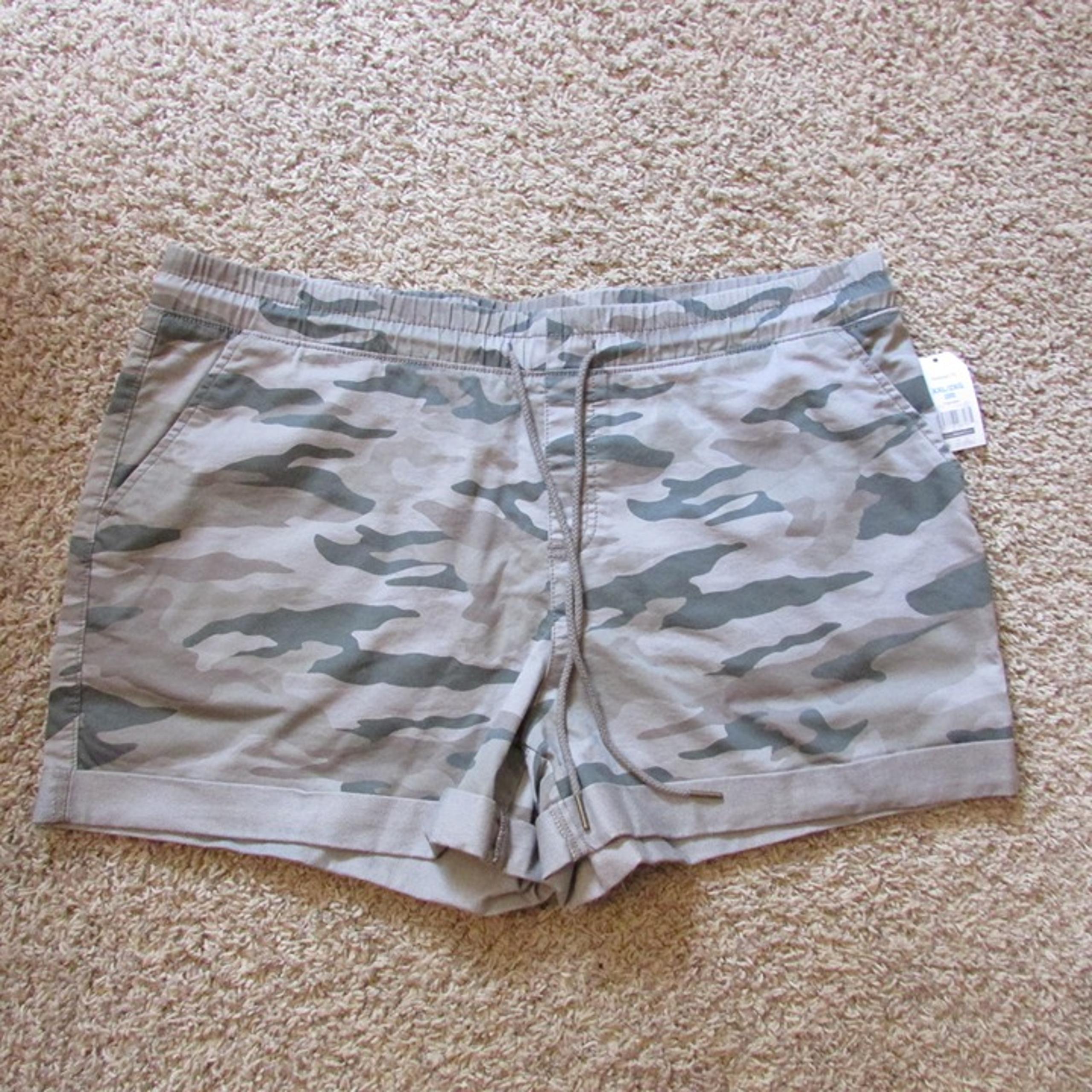 NWT Time & Tru XXL 20 Green Camo Pull On Shorts Relaxed Fit Elastic Waist Pkts