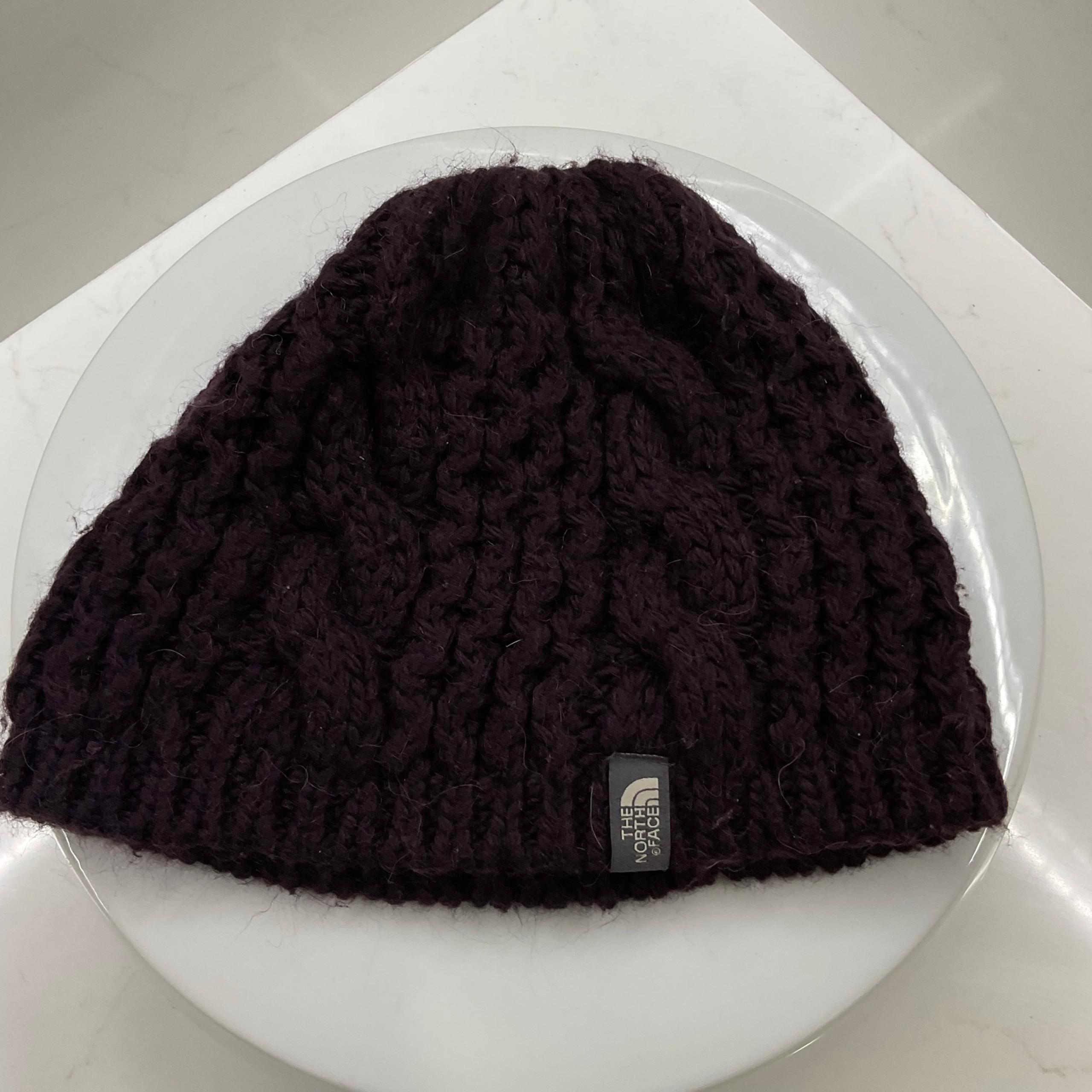 The North Face Cable Minna Beanie in Eggplant Purple