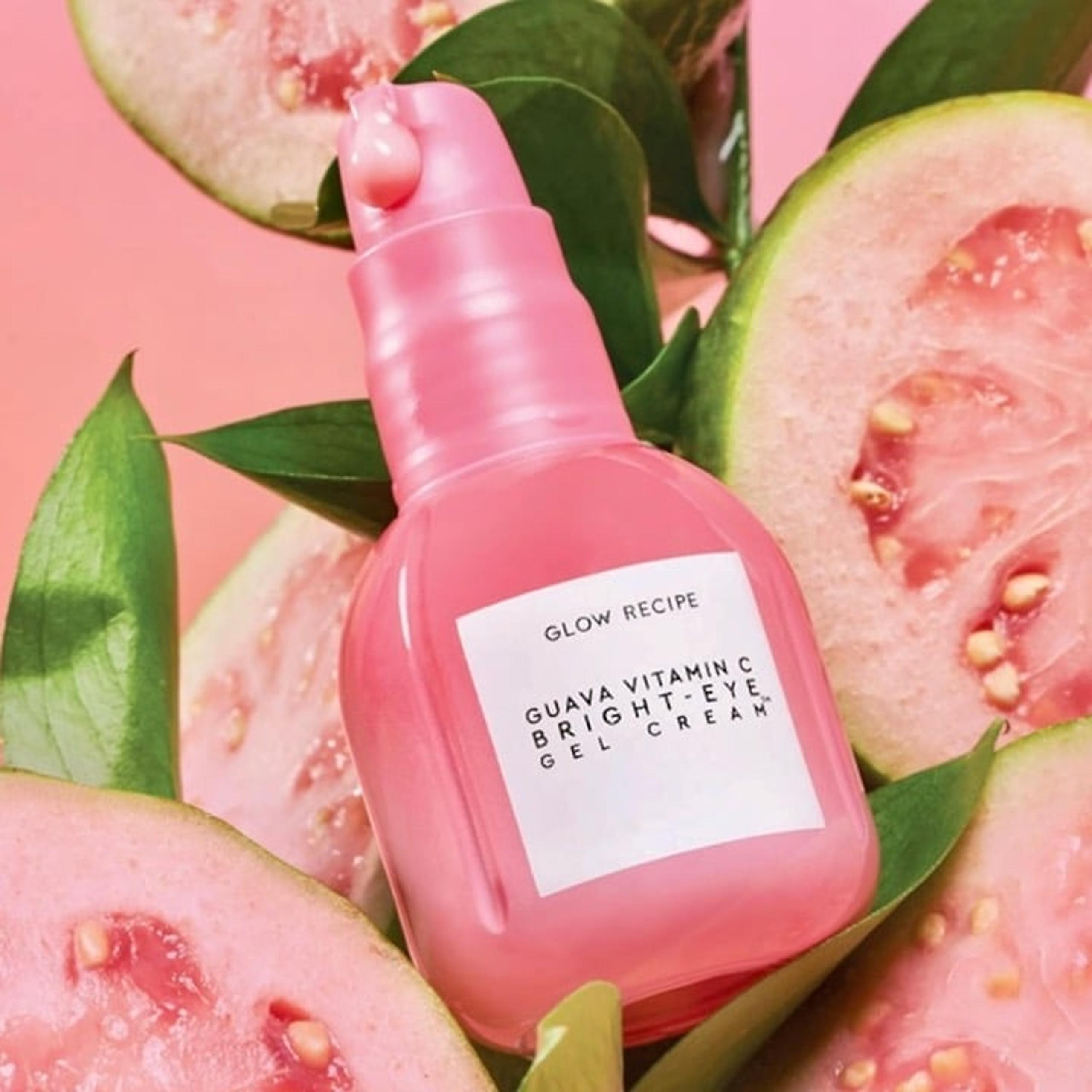 Glow Recipe Guava Vitamin C Bright-Eye Gel Cream