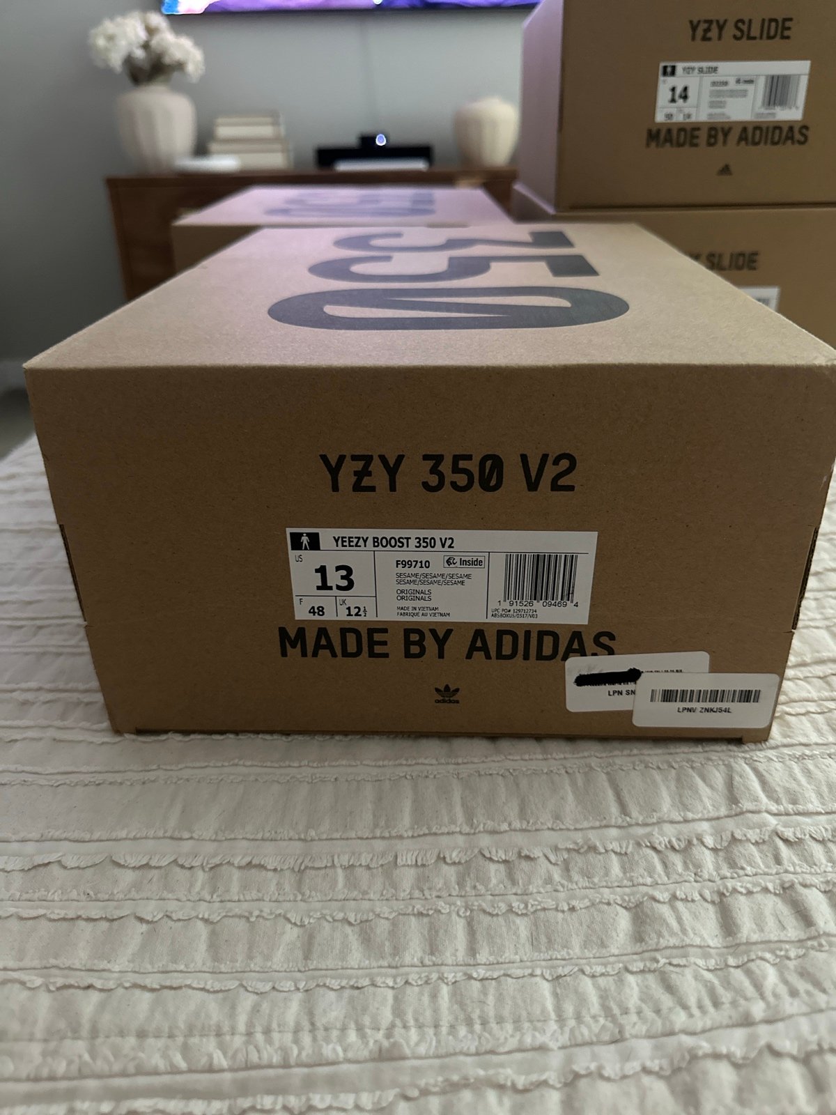 Yeezy Boost 350 V2
