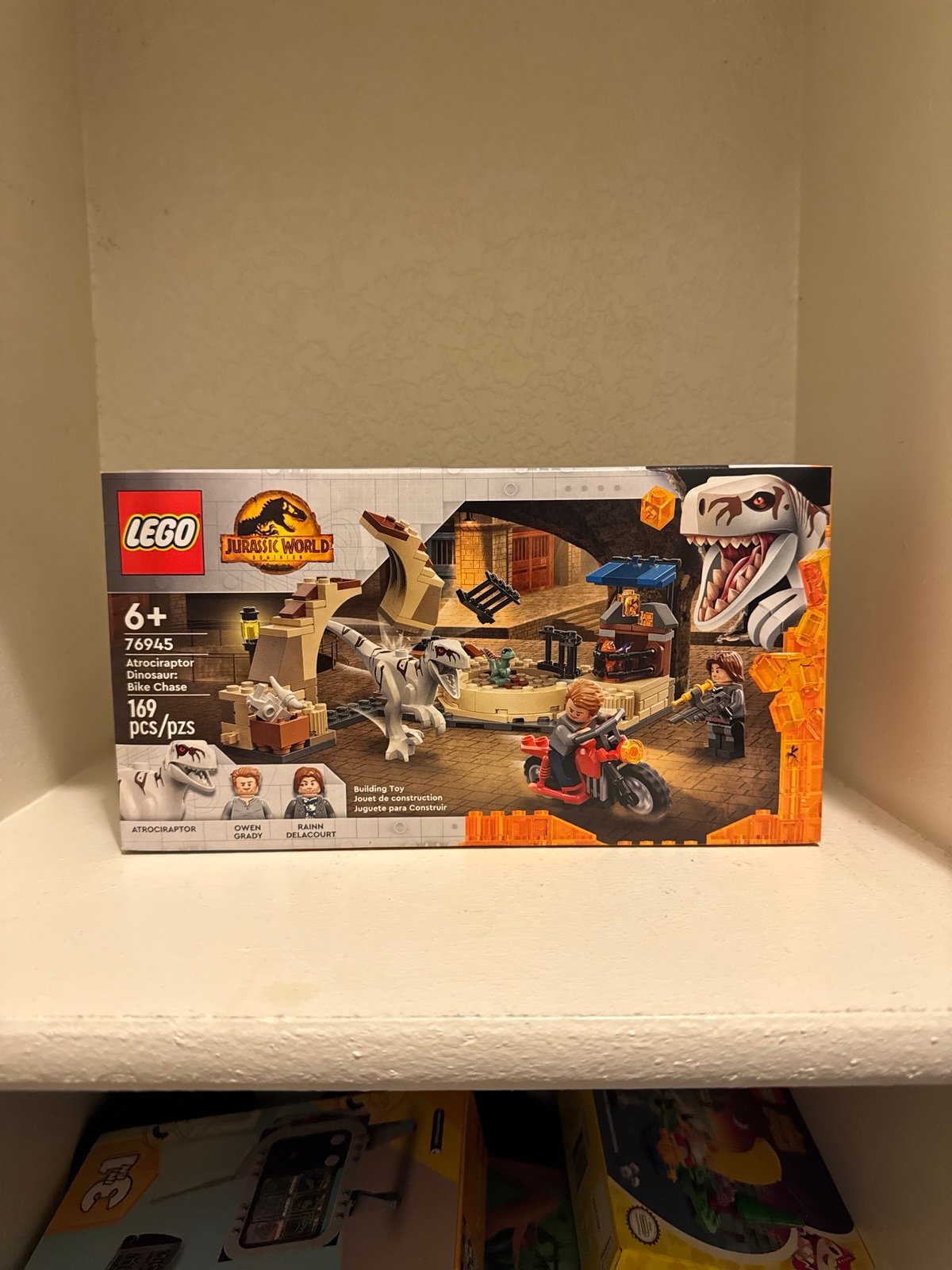 Jurassic World Ateociraptor Dinosaur Bike Chase Legos