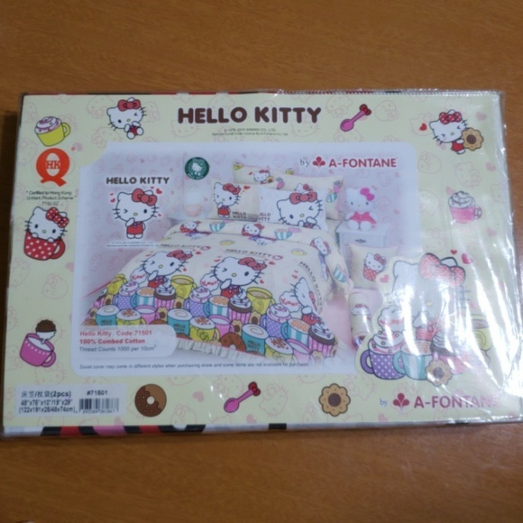 NWT Hello Kitty Double Twin Fitted Sheet and Pillowcase Set