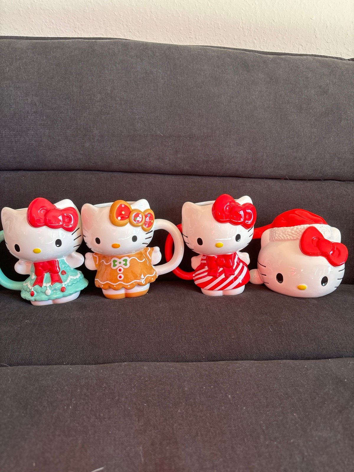 Hello Kitty christmas mug