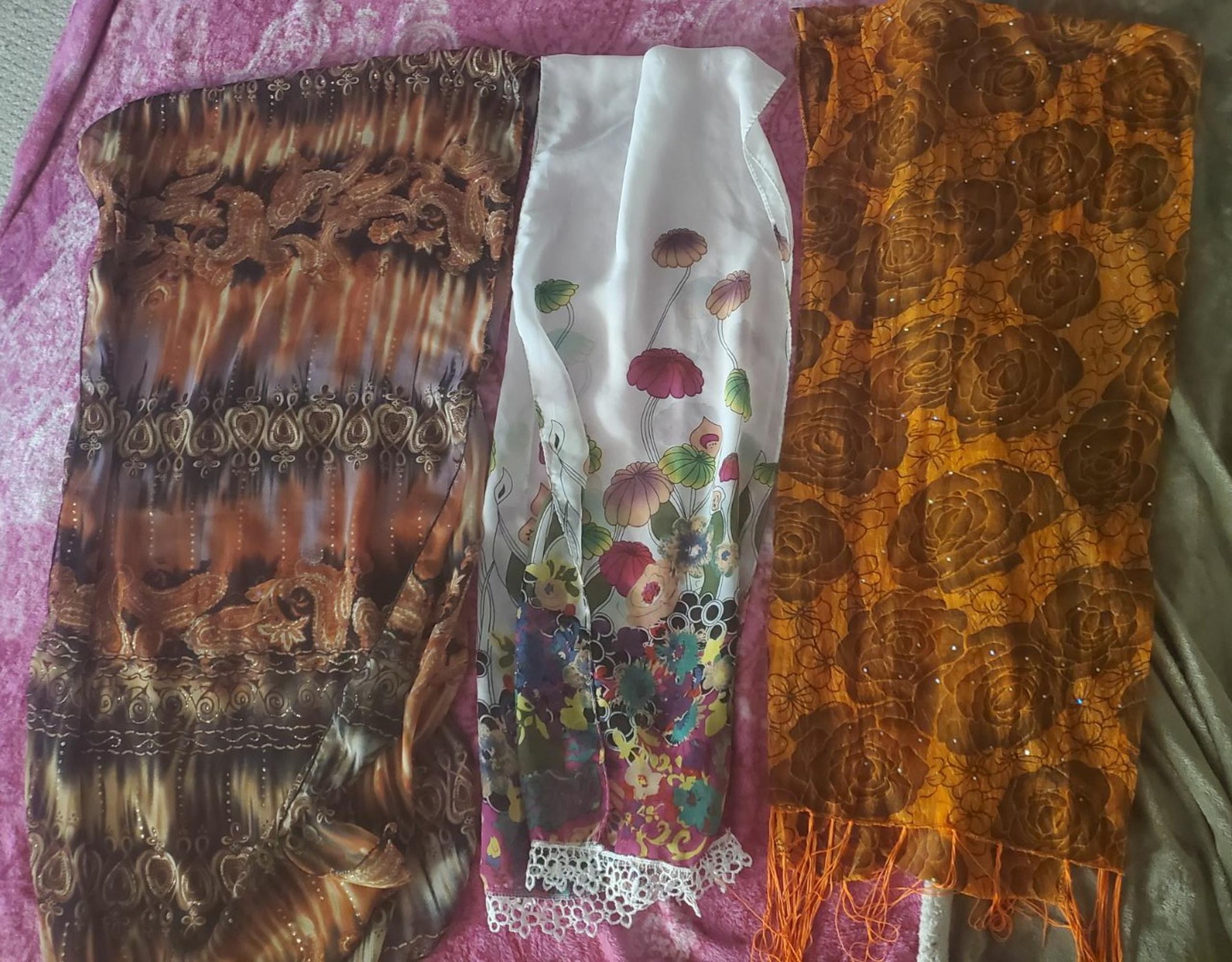 Womens scarf lot